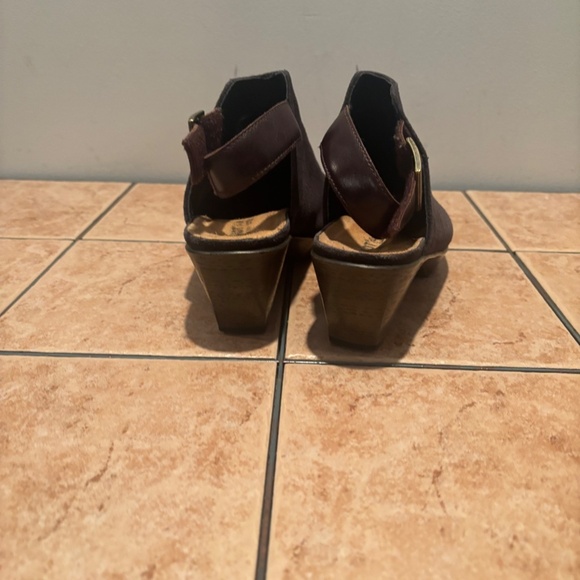 Naot Suede Upgrade Heeled Clogs in Oily Midnight Size 5 - Picture 5 of 10